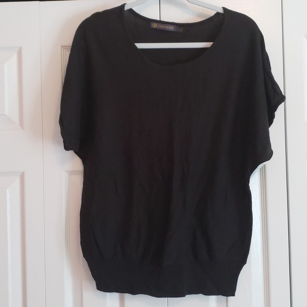 Outback Red Top.  Short sleeve black XL EUC.